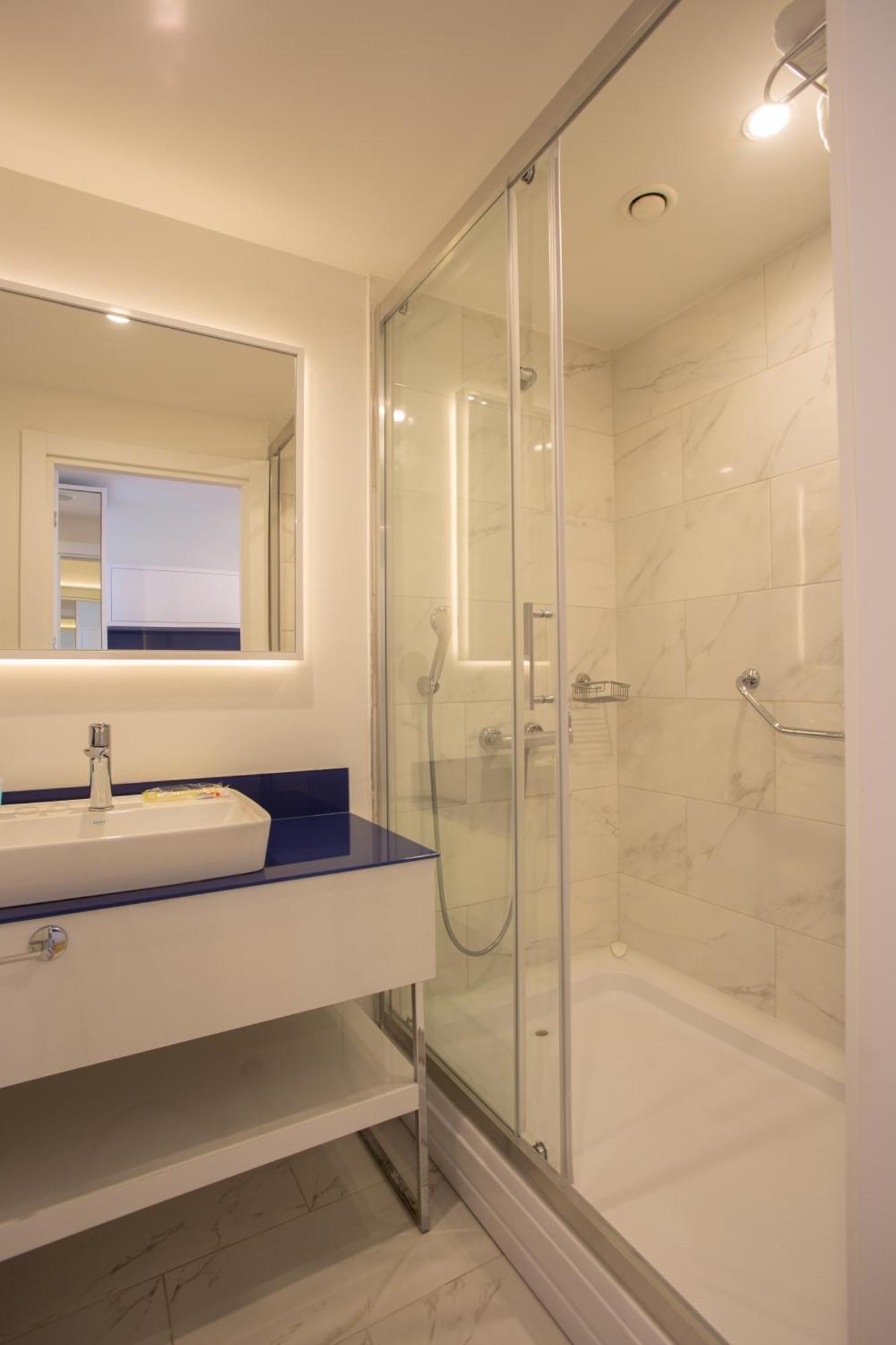 Batumi Concept Hotel Luaran gambar