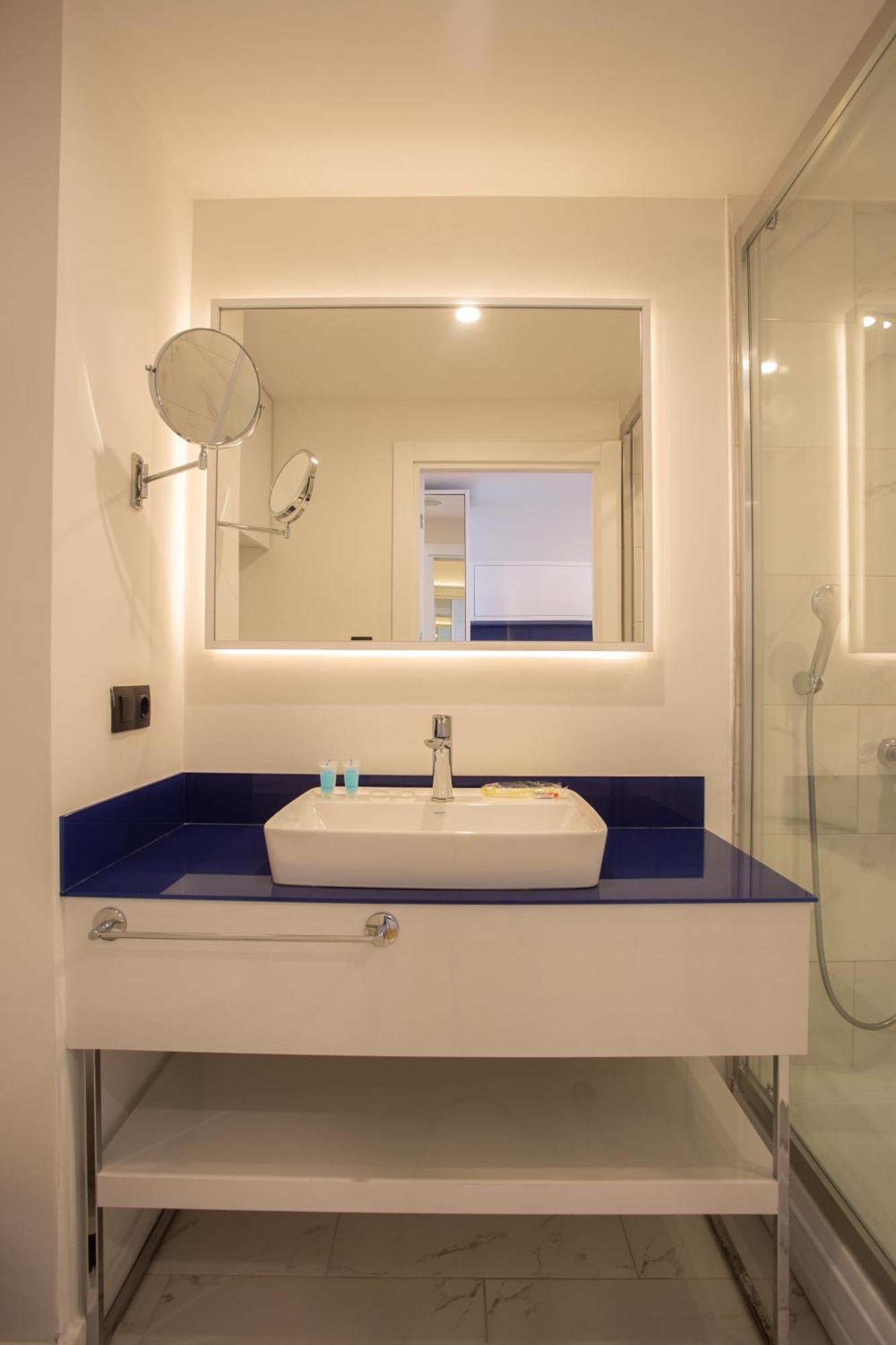 Batumi Concept Hotel Luaran gambar